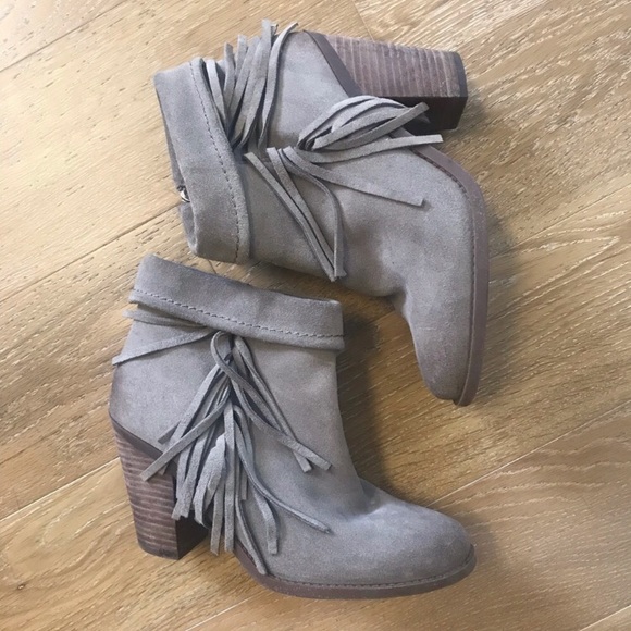 Jessica Simpson Shoes - Like New! Jessica Simpson Suede Fringe Booties